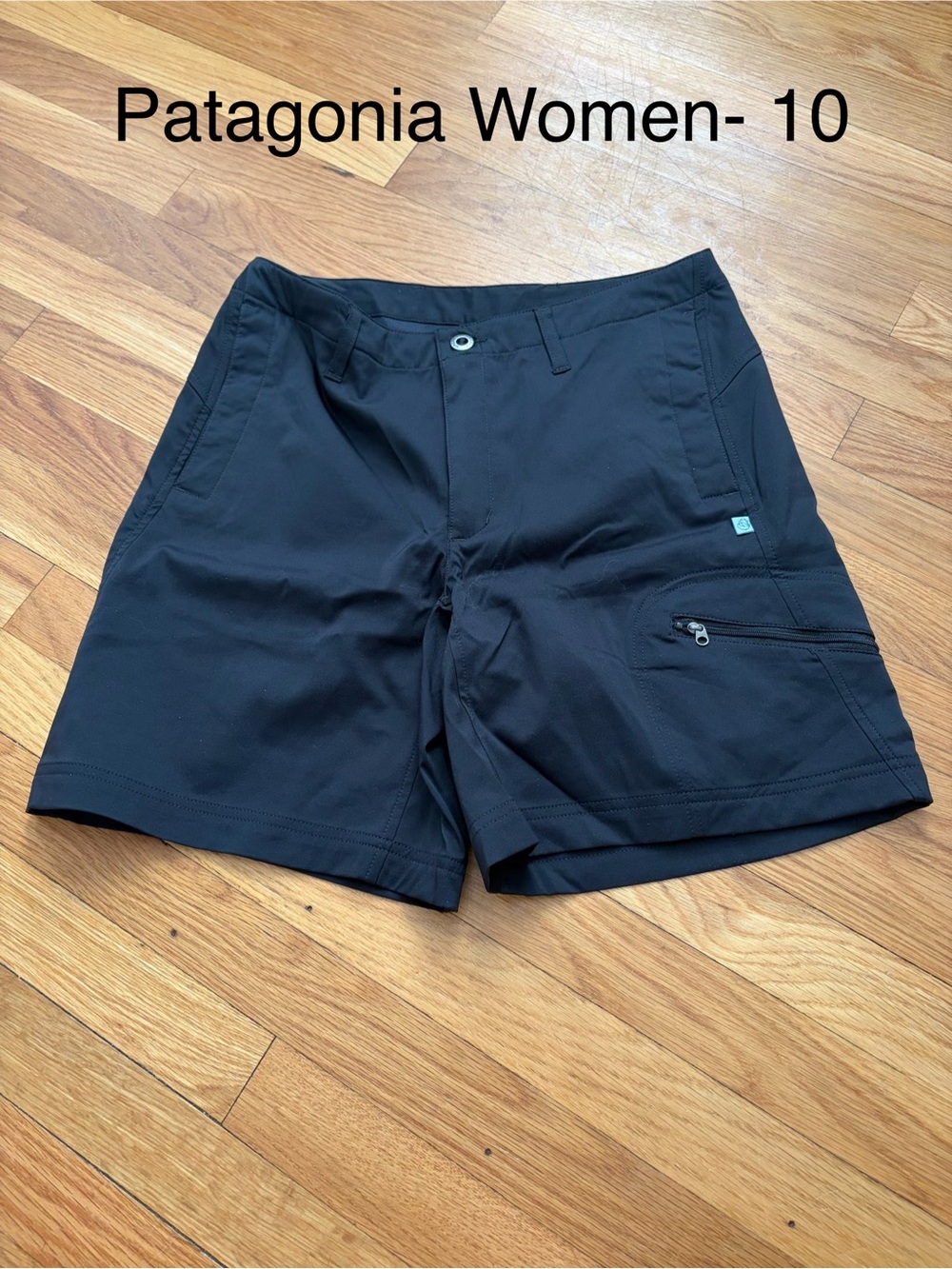 Patagonia Women Black Cargo Shorts with Zip Pocket